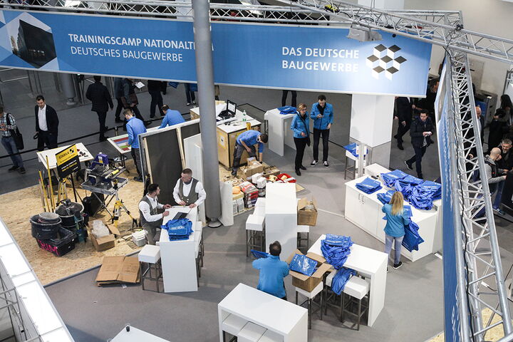 Das Nationalteam Deutsches Baugewerbe bereitet sich auf der BAU 2019 auf die WorldSkills in Kazan/Russland vor.